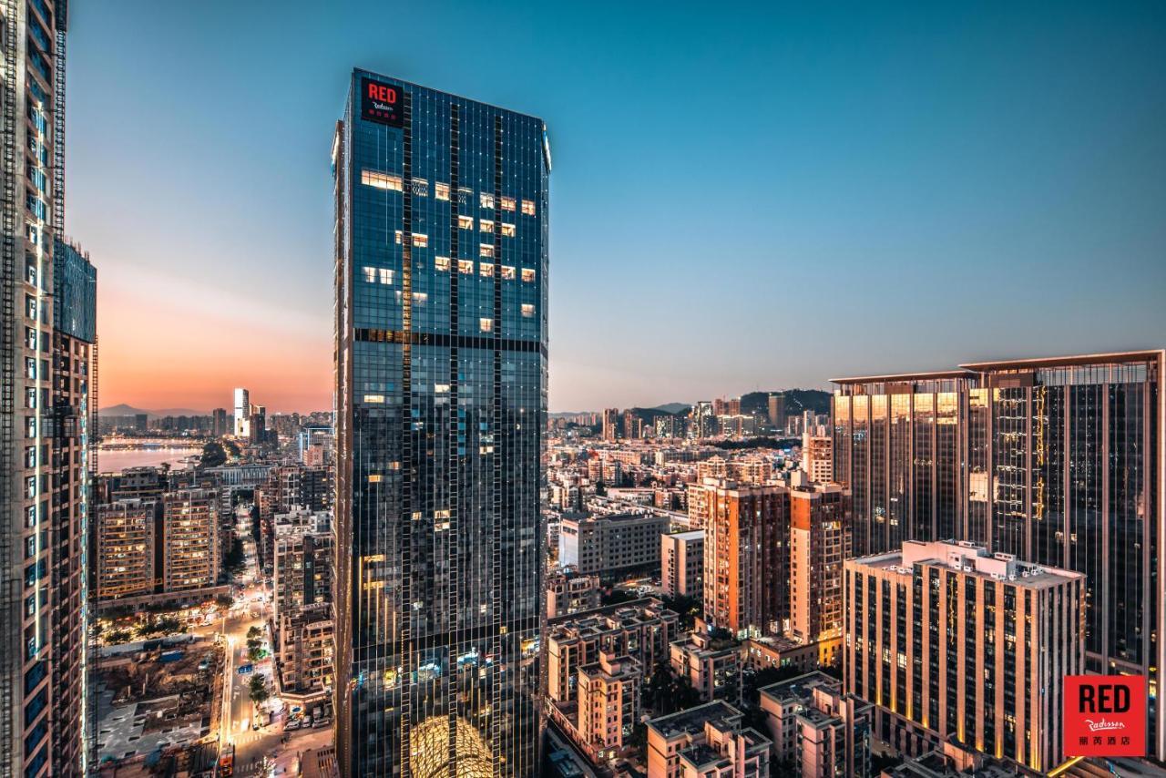 Radisson Red Hotel Zhuhai Gongbei Port Zewnętrze zdjęcie