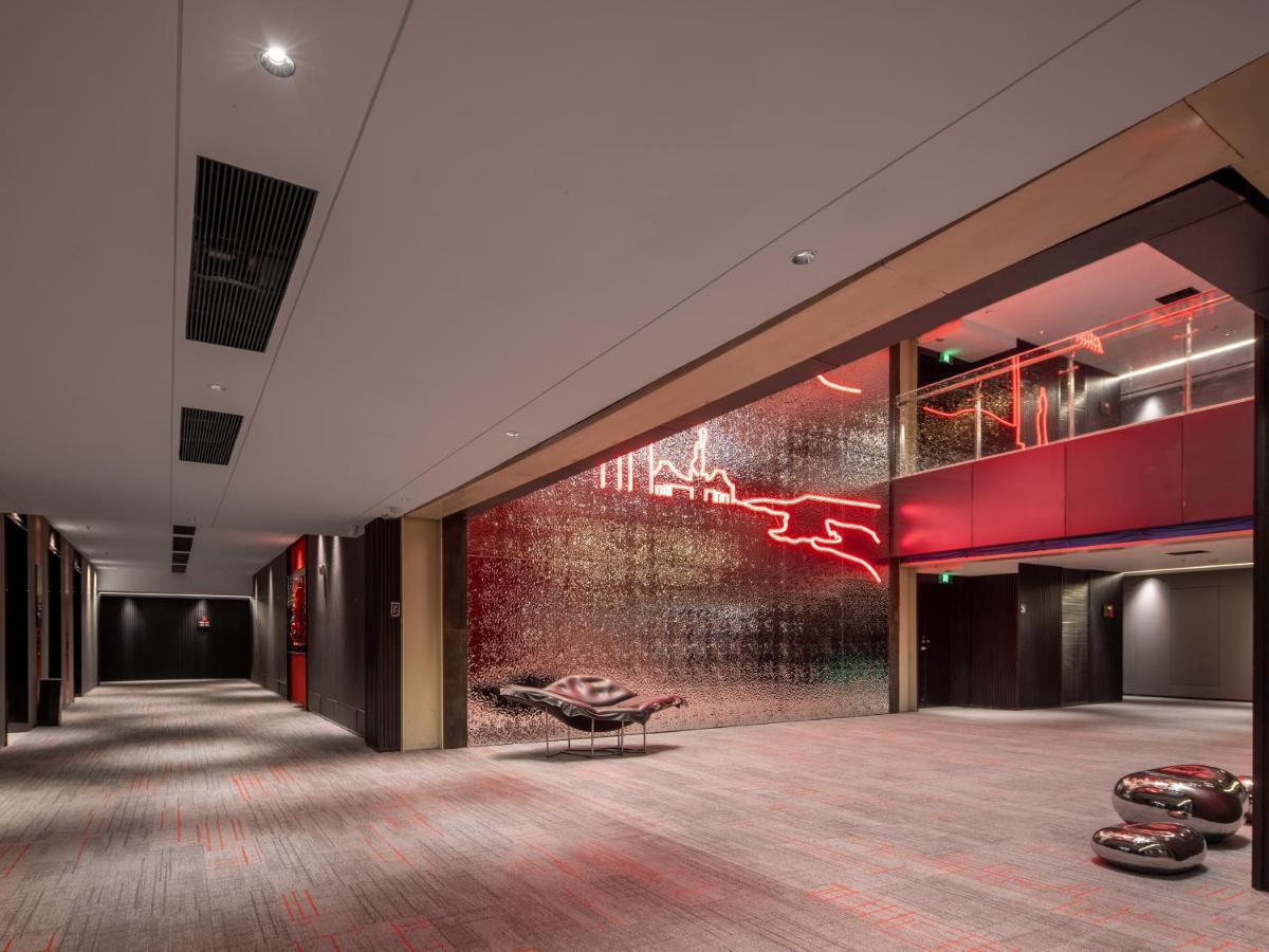 Radisson Red Hotel Zhuhai Gongbei Port Zewnętrze zdjęcie