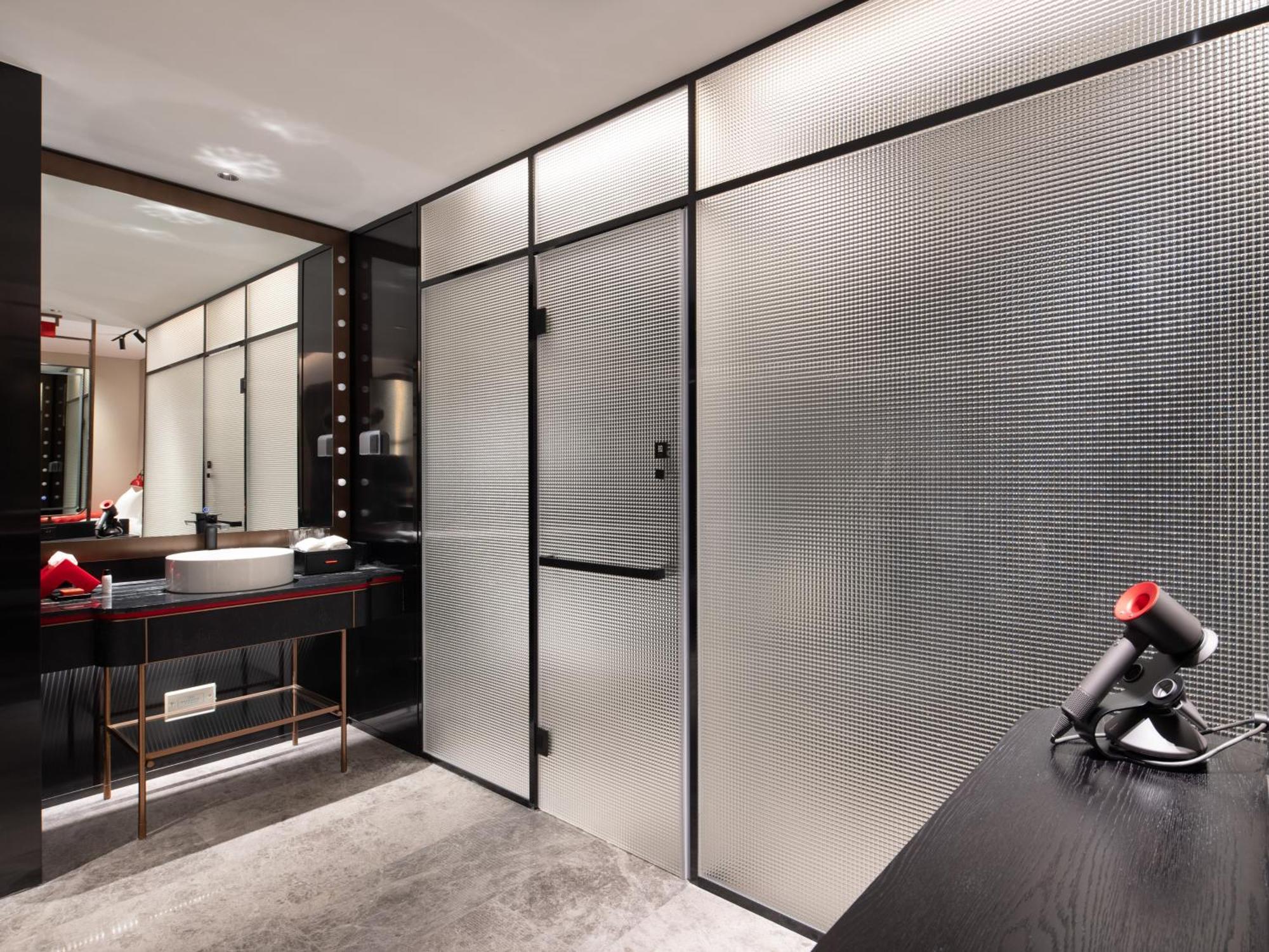 Radisson Red Hotel Zhuhai Gongbei Port Zewnętrze zdjęcie